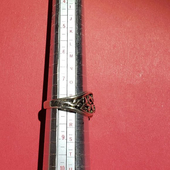 925 Sterling Silver Heart Ring - Picture 6 of 6